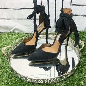 Black Steven madden heel